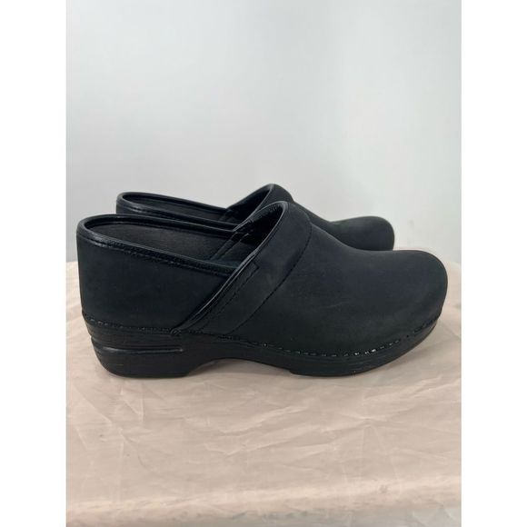 Dansko Women XP 2.0 Black Nubuck Clogs Size 39 EU 8 US - Picture 1 of 6